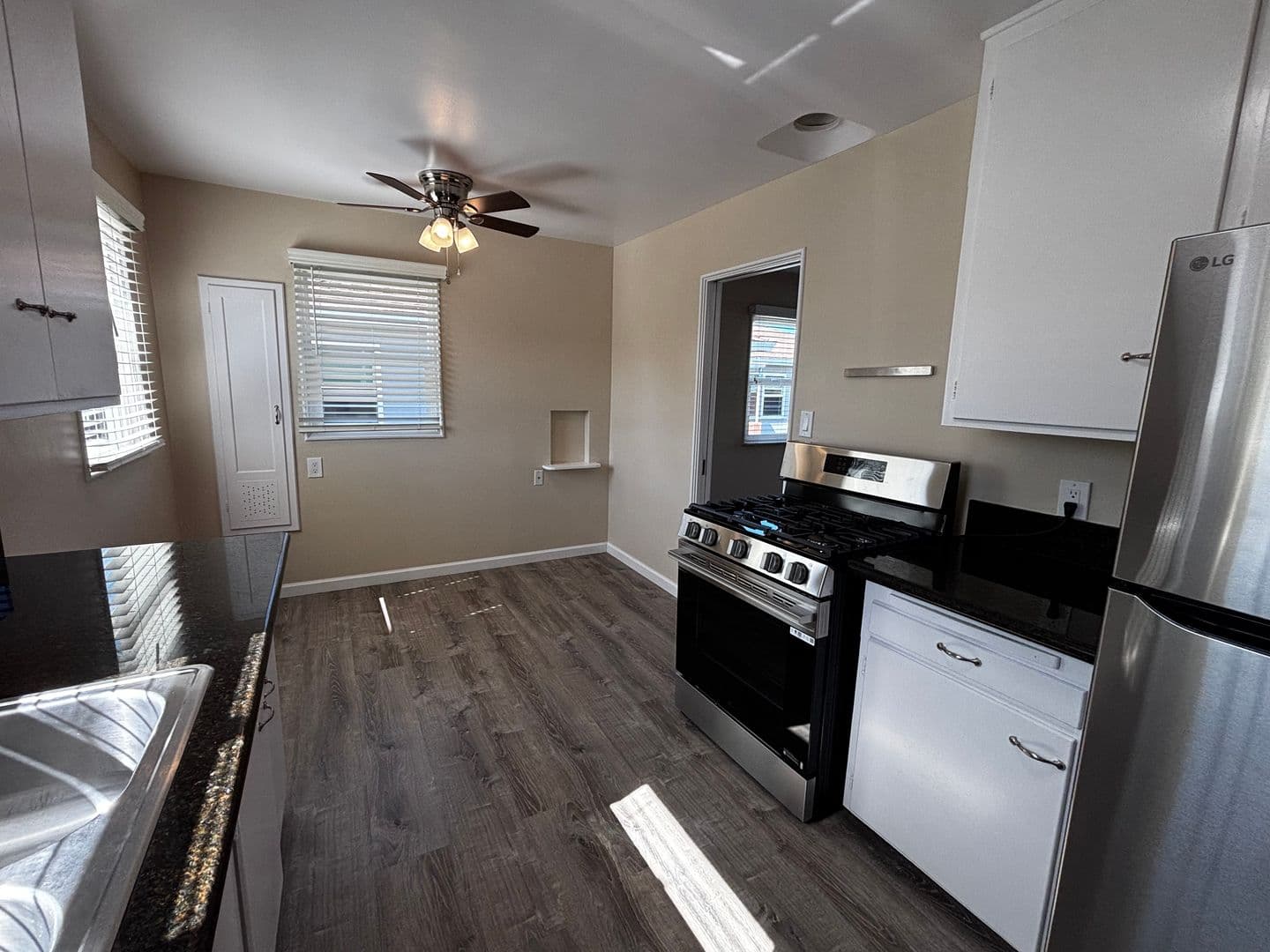 San Diego Apartment: 1017-1031 Diamond Street