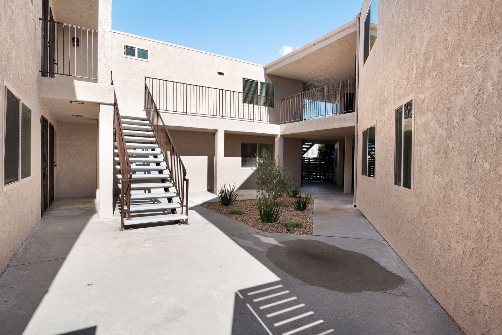 San Diego Apartment: 3736 Jemez Dr #8