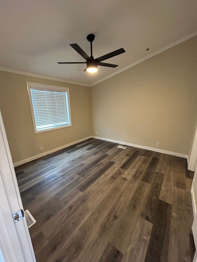National City Apartment: 1833 C Avenue