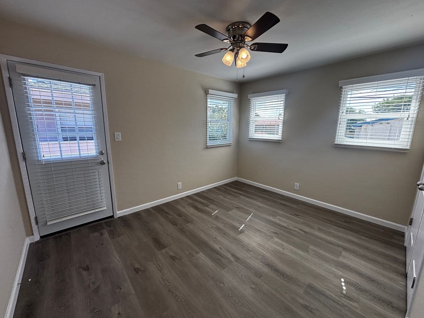 San Diego Apartment: 1017-1031 Diamond Street