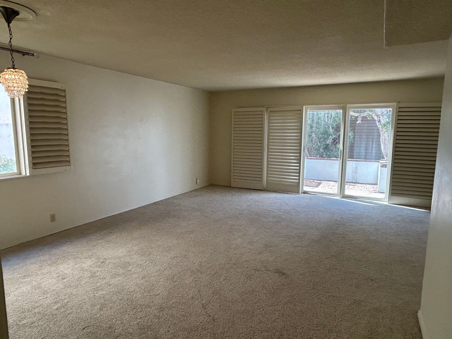 La Jolla Apartment: 344 Prospect St