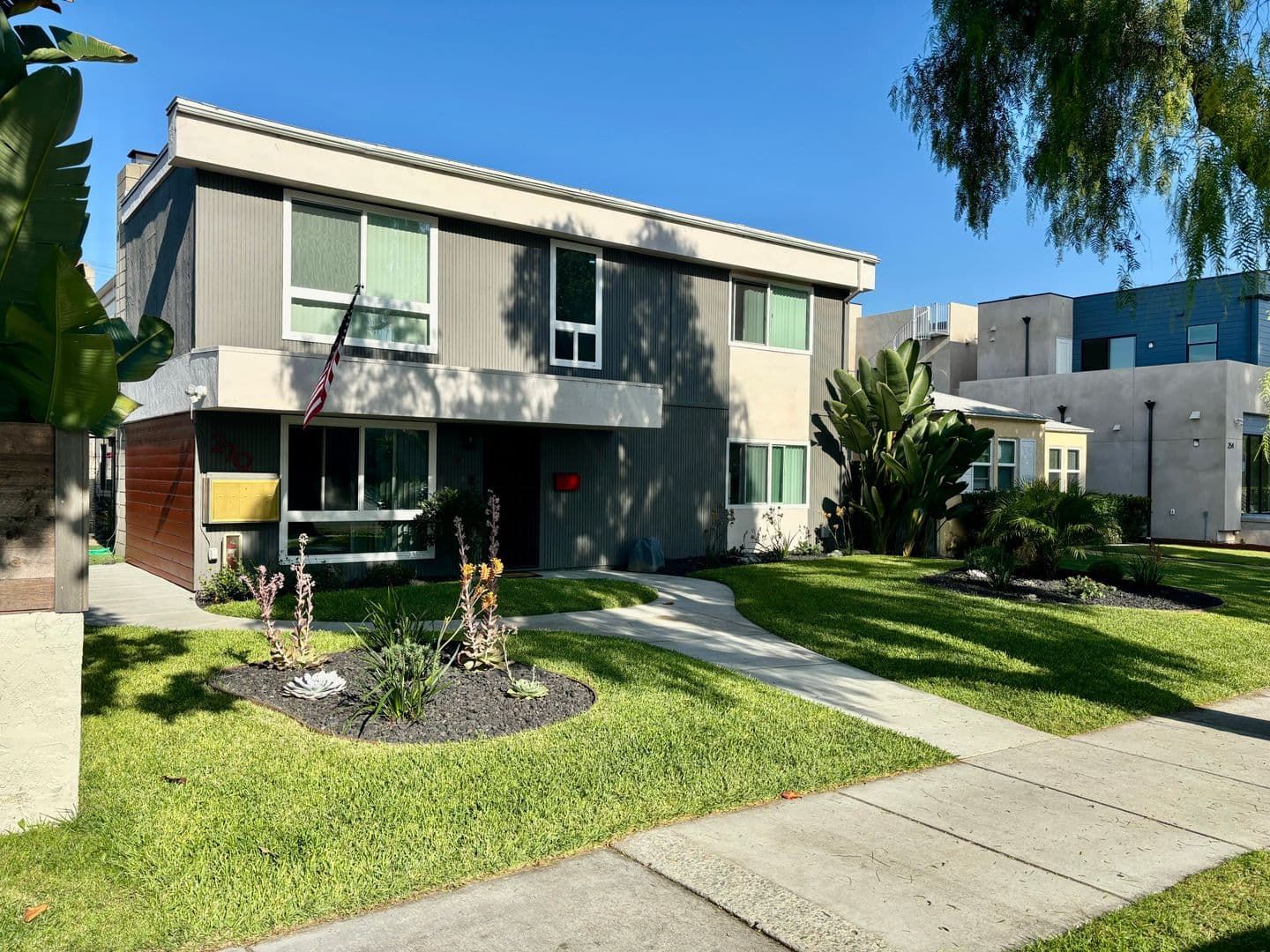 Coronado Apartment: 270 B Avenue  - #D