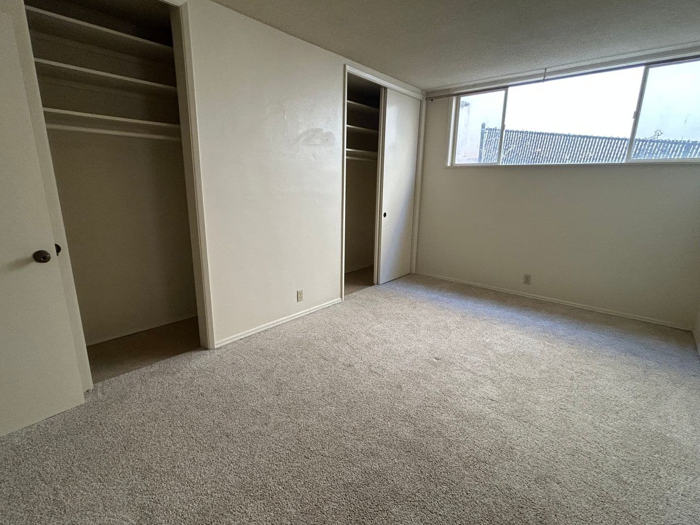 La Jolla Apartment: 344 Prospect St