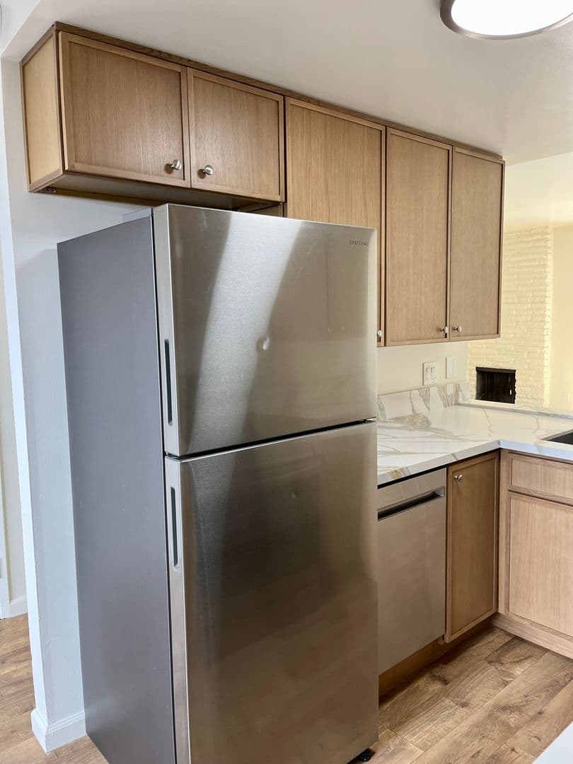 Coronado Apartment: 270 B Avenue  - #D