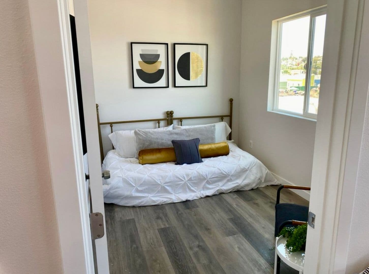 San Diego Apartment: 2187 Everett Avenue #3