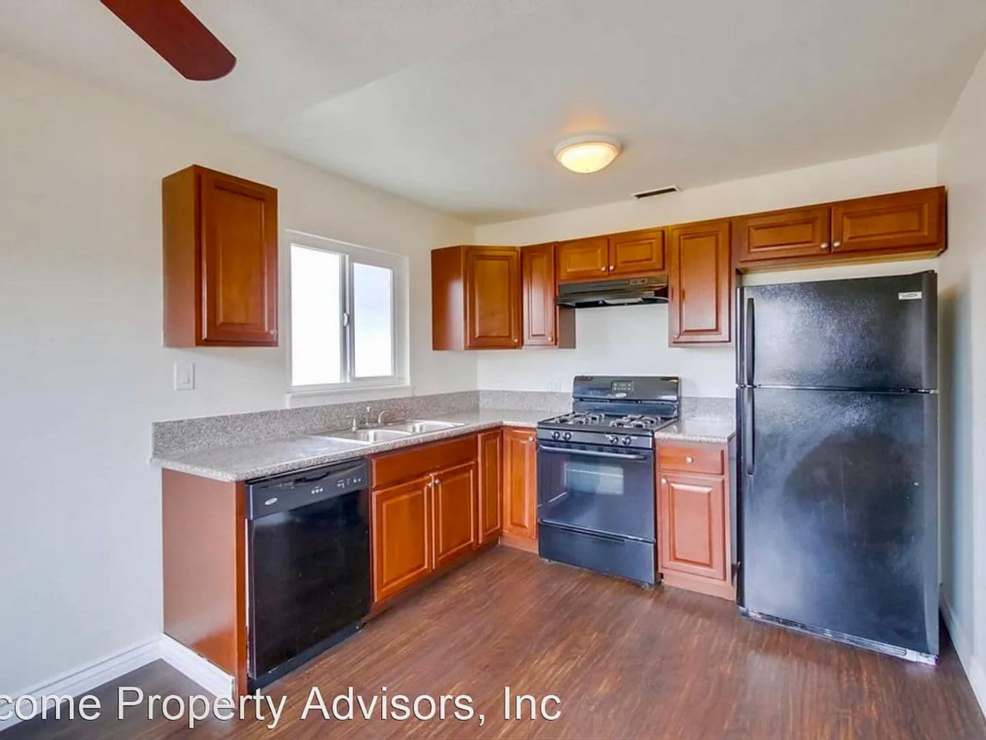 San Diego Apartment: 3827 Wilson Ave, #10