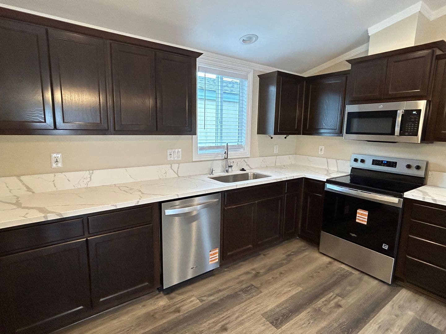 National City Apartment: 1833 C Avenue