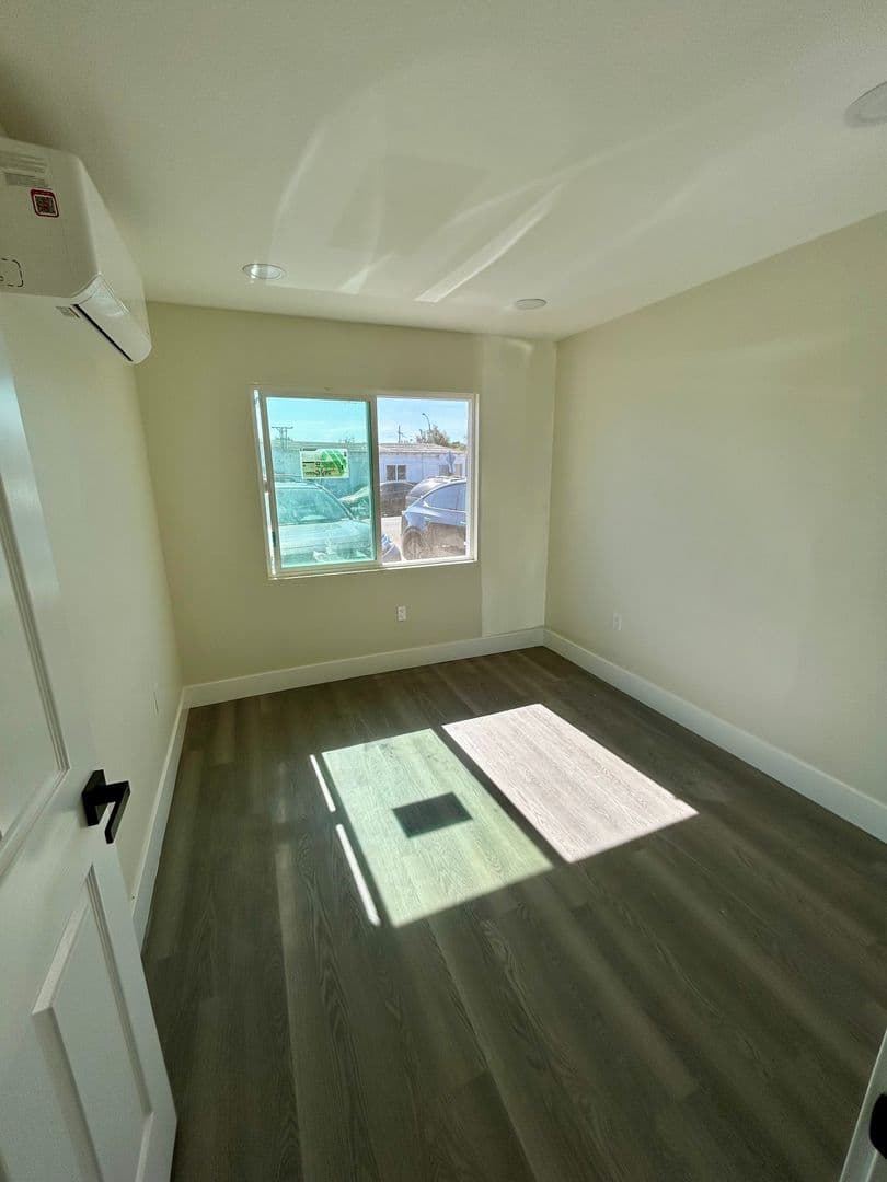 San Diego Apartment: 4776-4778 1/2 Castle Avenue  - 4774