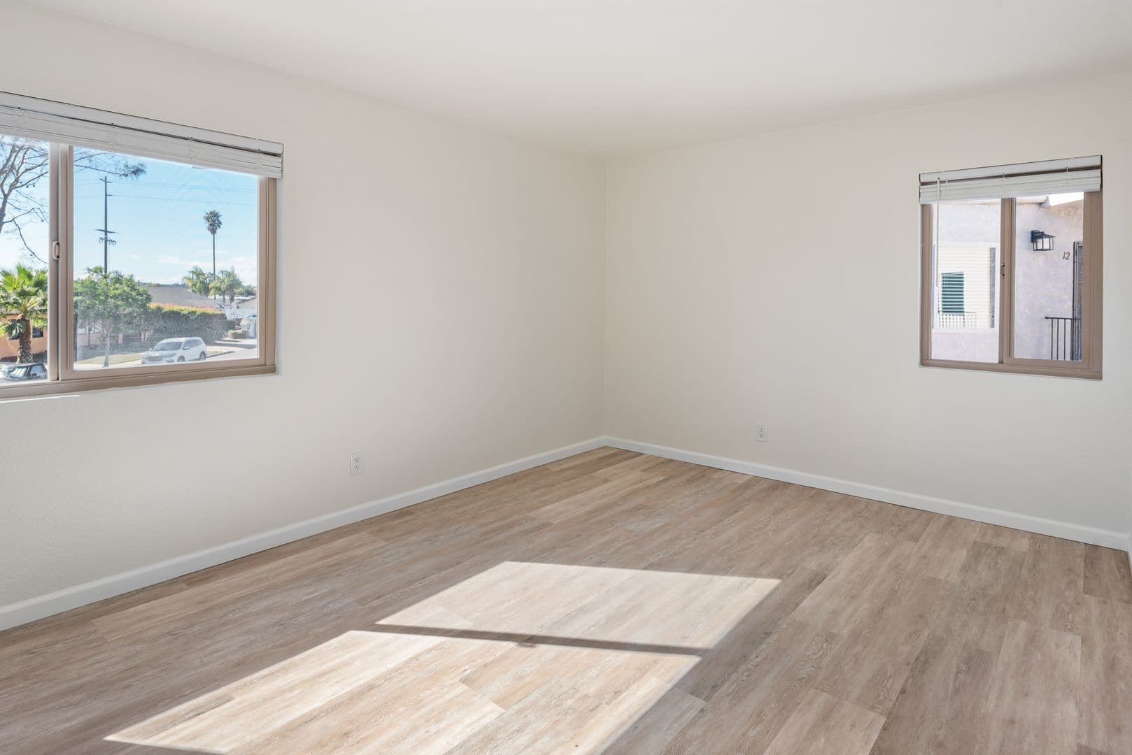 San Diego Apartment: 3736 Jemez Dr #6