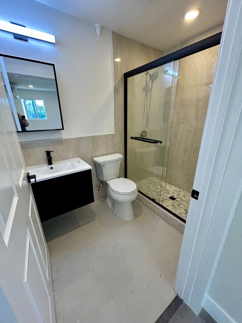 San Diego Apartment: 4776-4778 1/2 Castle Avenue  - 4782