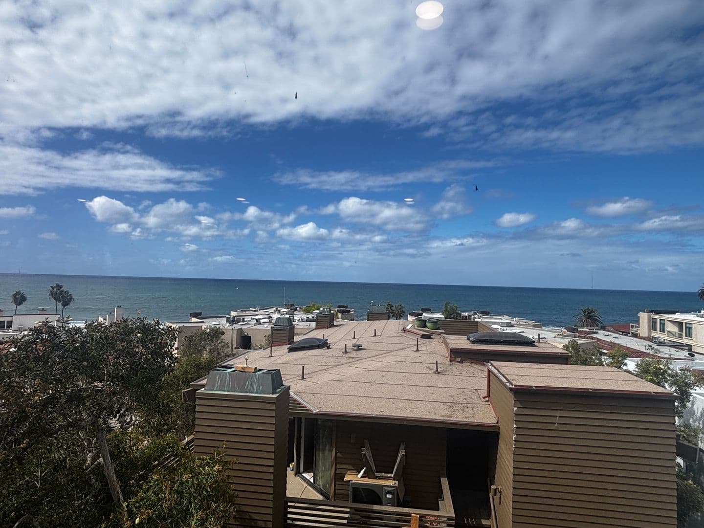 La Jolla Apartment: 344 Prospect St