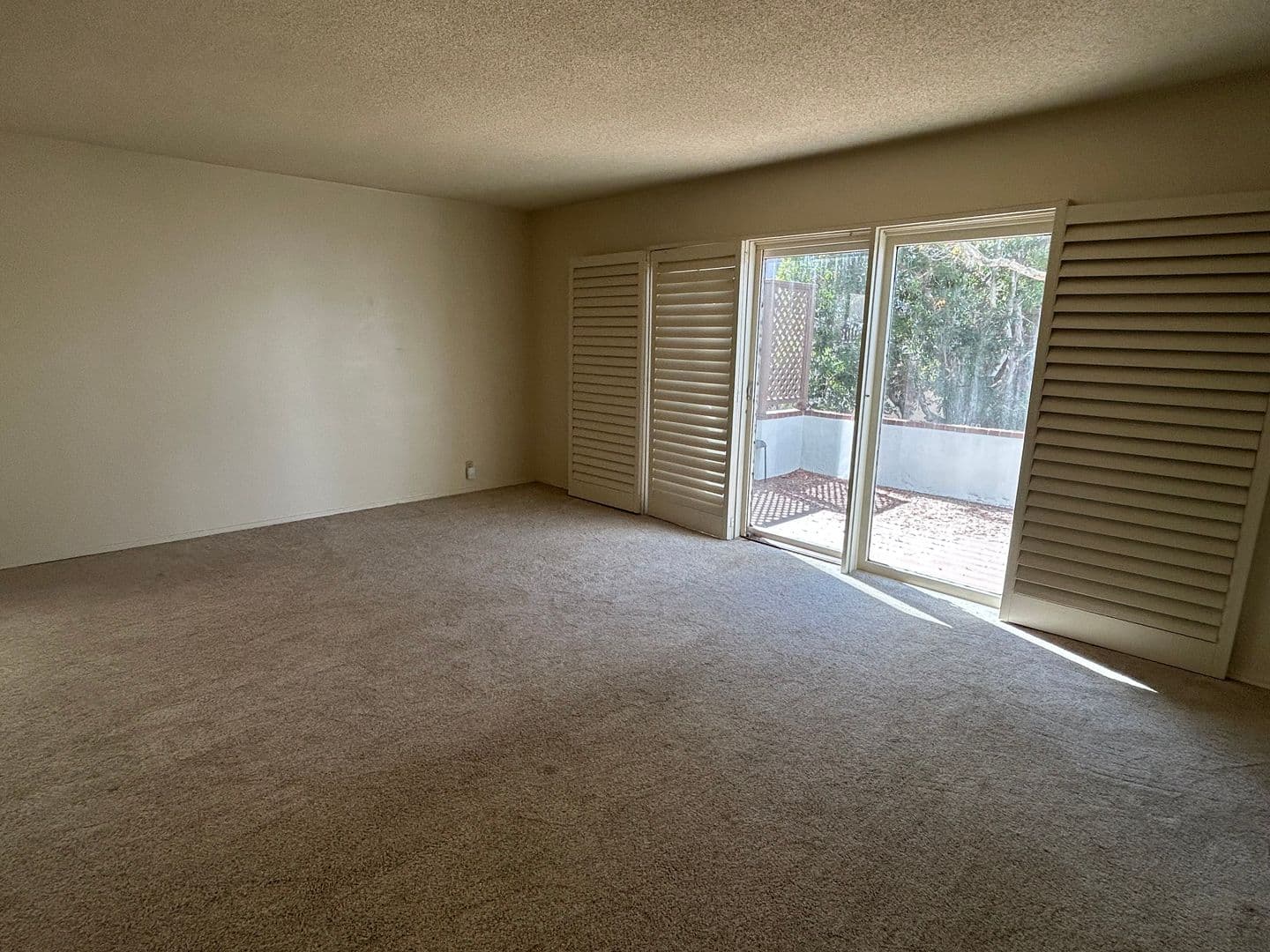 La Jolla Apartment: 344 Prospect St