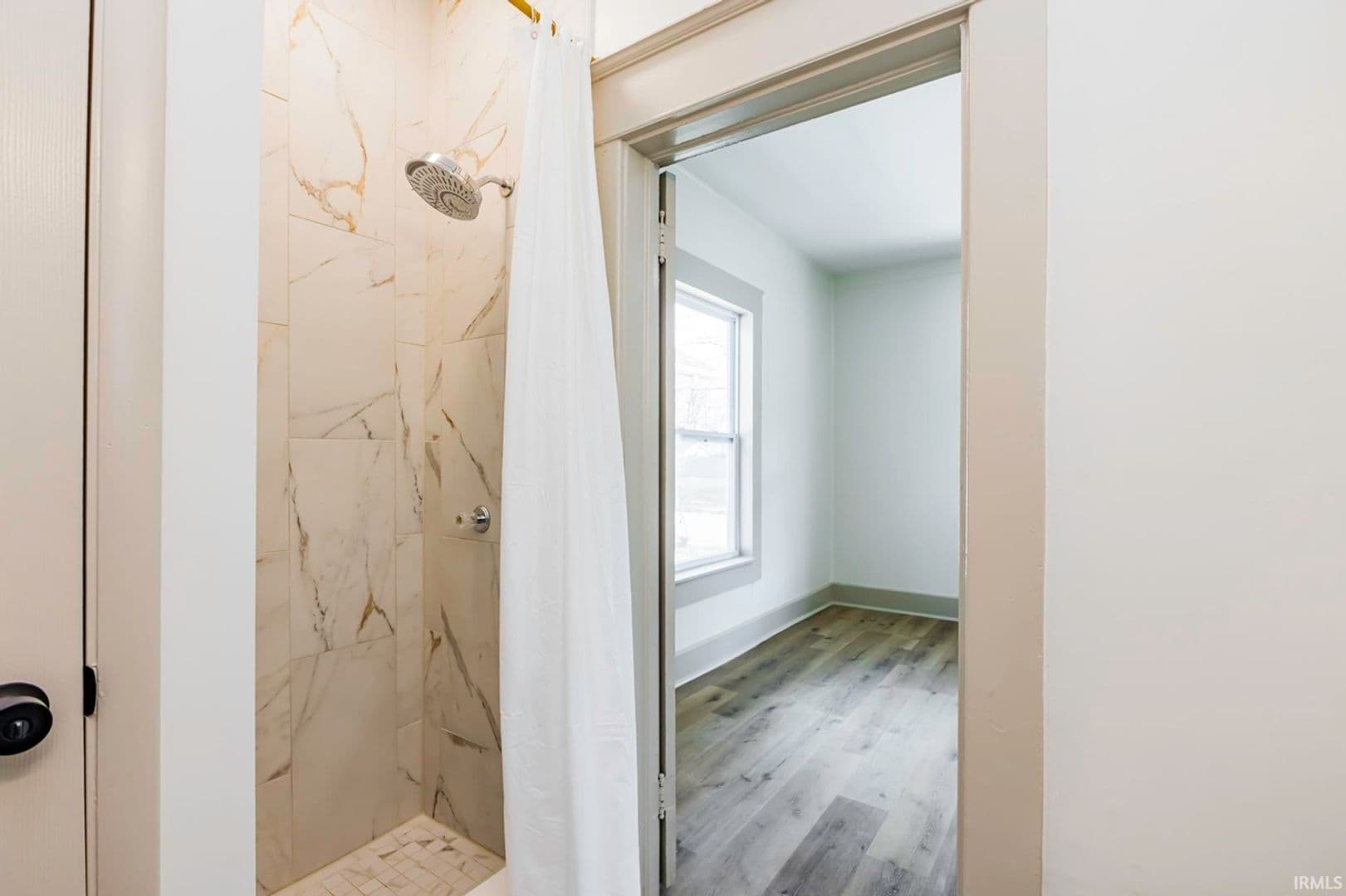 Muncie Apartment: 400 E Highland Ave