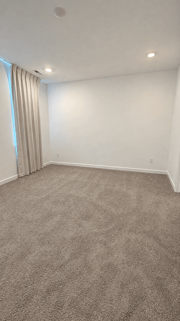 Pendleton House: 635 Blackrock