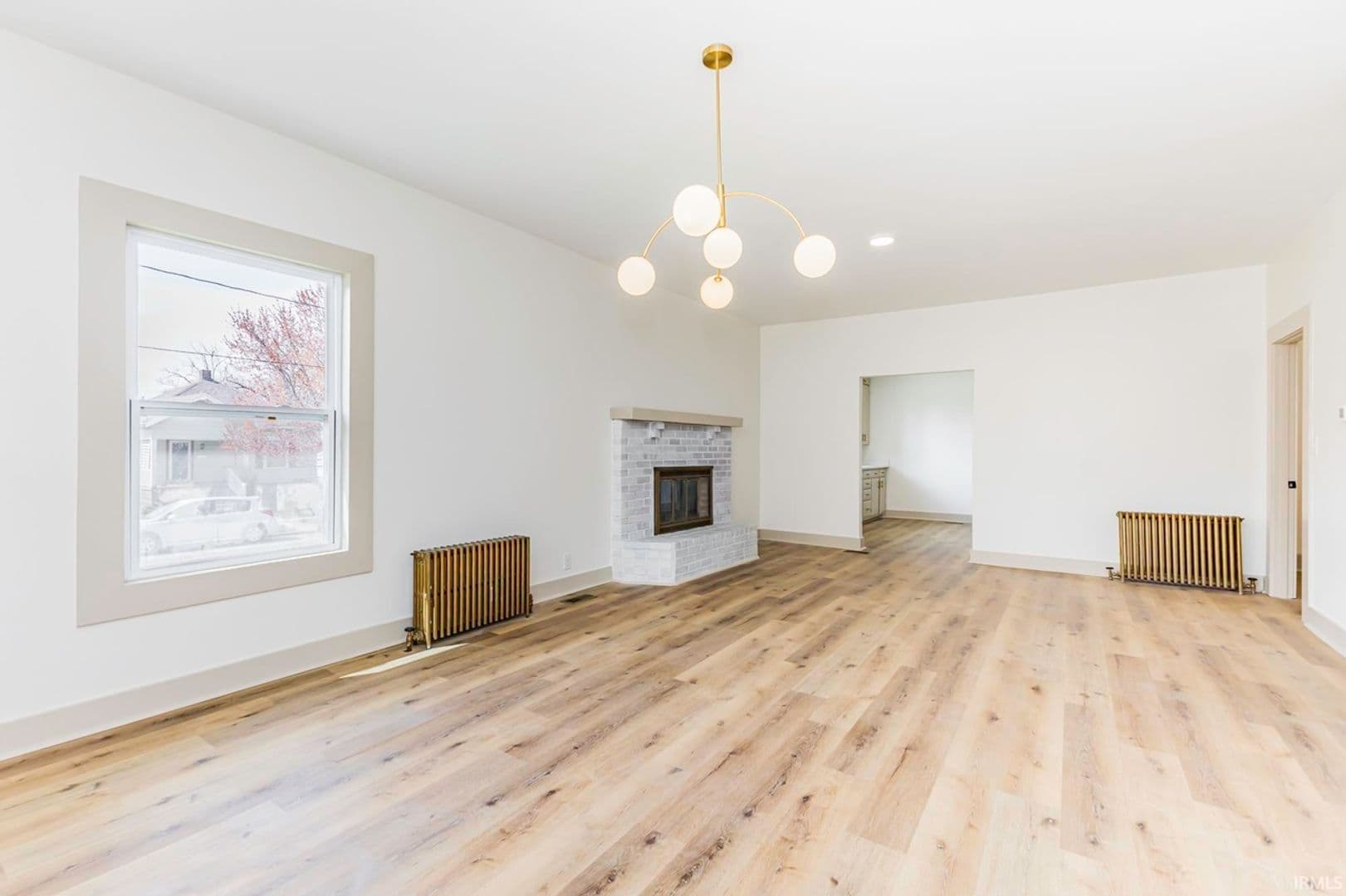 Muncie Apartment: 400 E Highland Ave