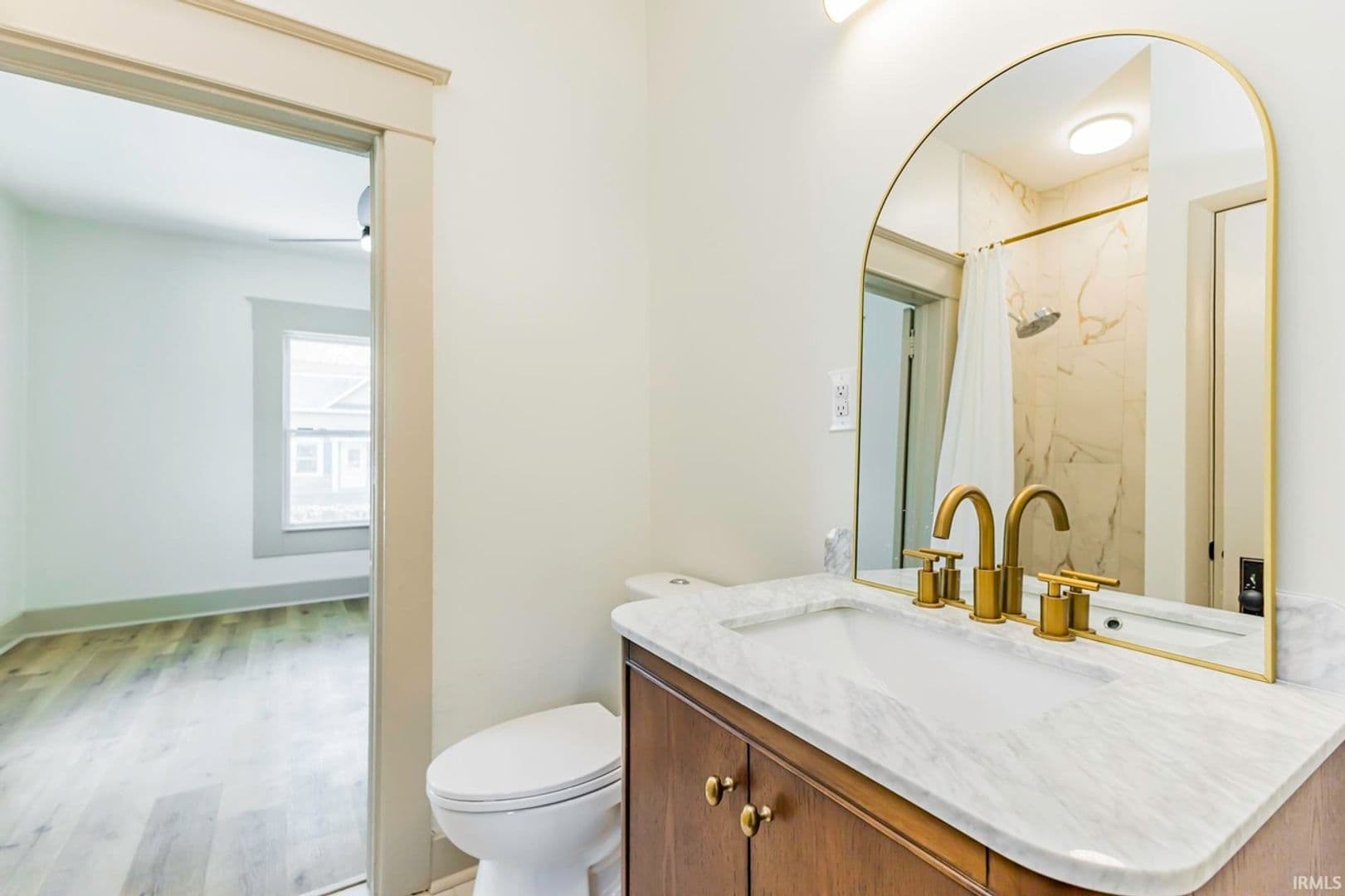Muncie Apartment: 400 E Highland Ave