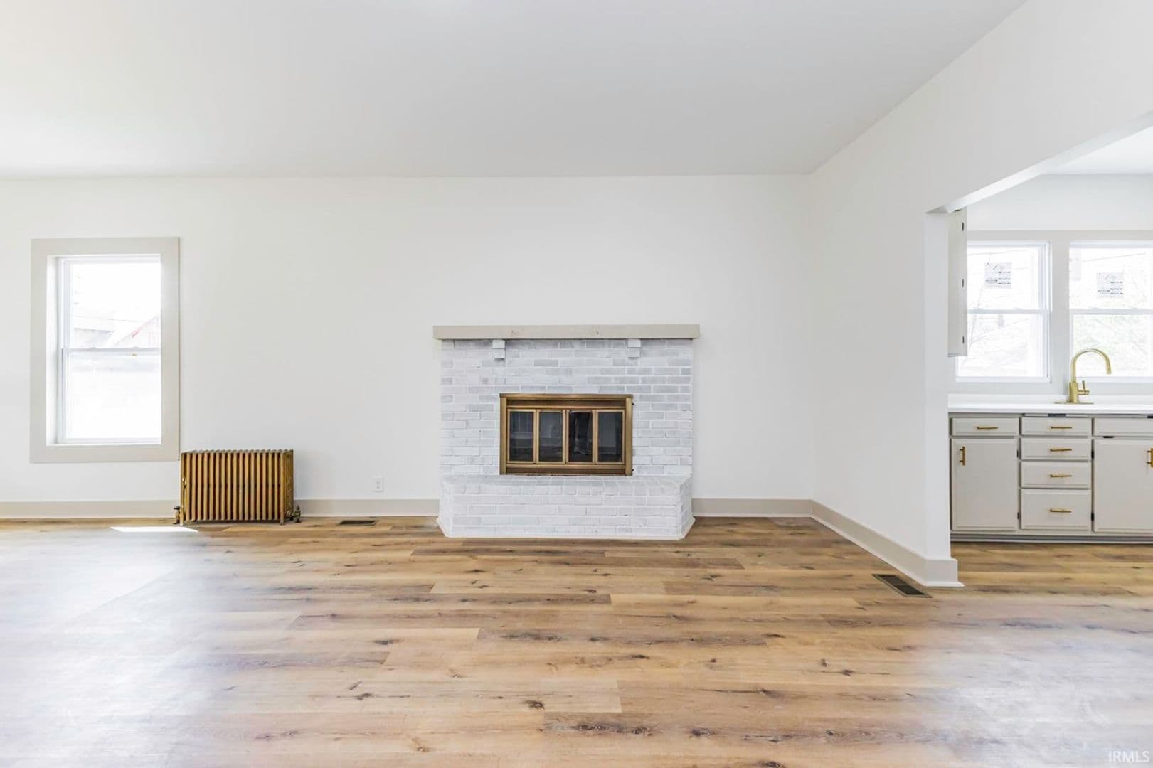 Muncie Apartment: 400 E Highland Ave