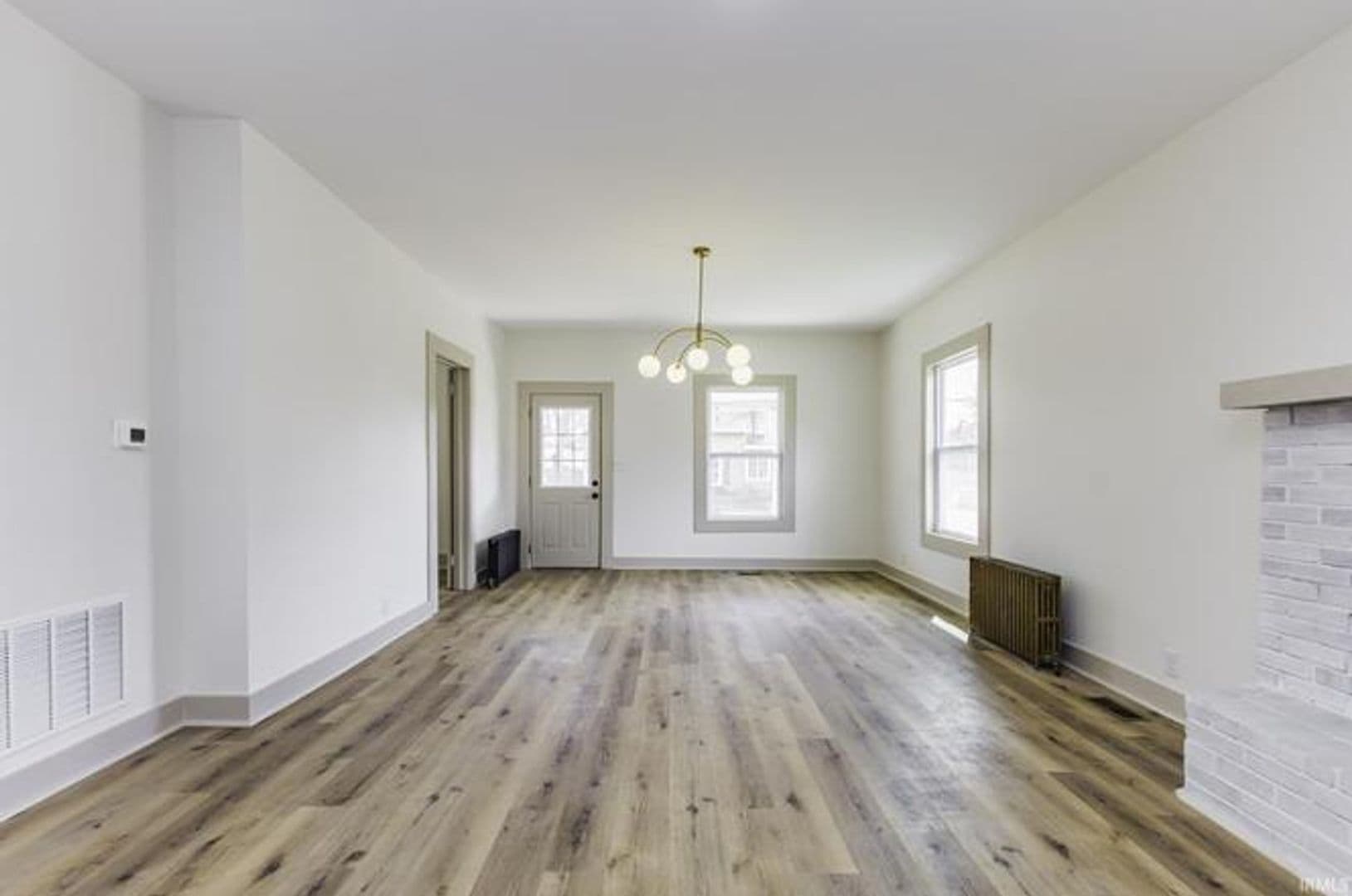 Muncie Apartment: 400 E Highland Ave