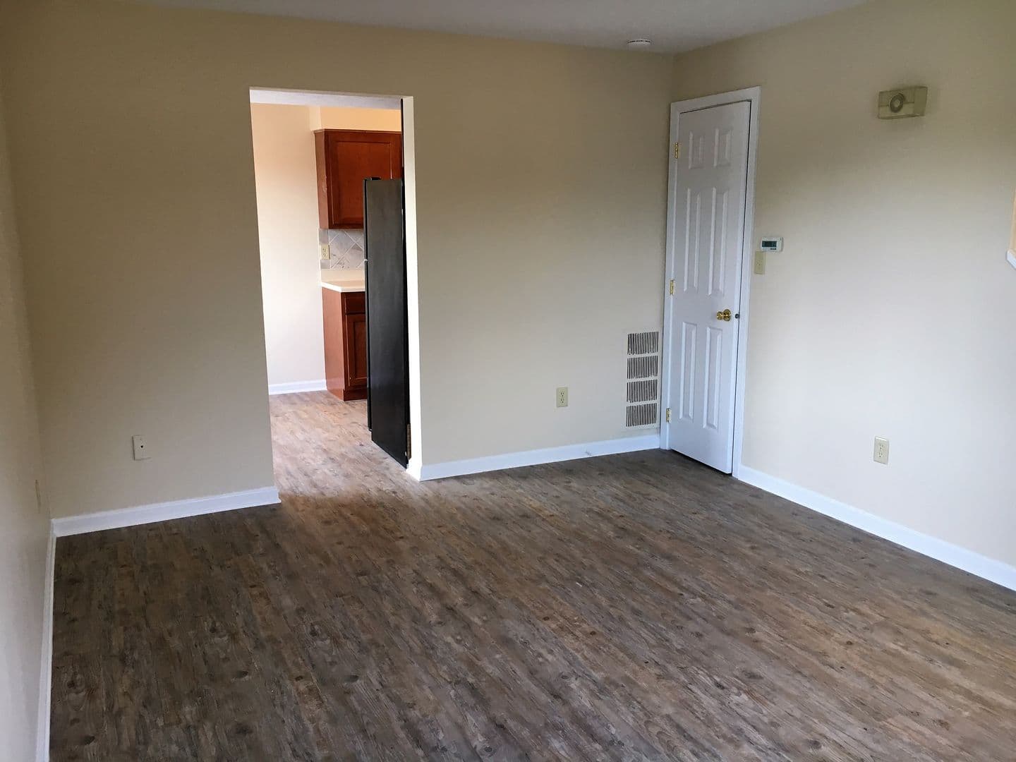 Columbus Apartment: 3314-3318 N. High St.