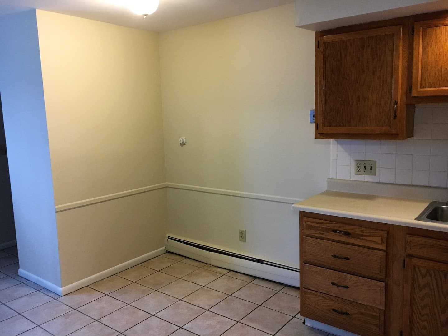 Columbus Apartment: 676 Riverview Dr.