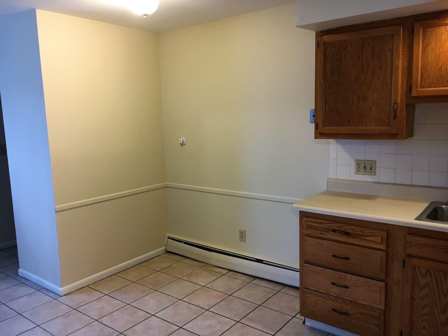 Columbus Apartment: 676 Riverview Dr.