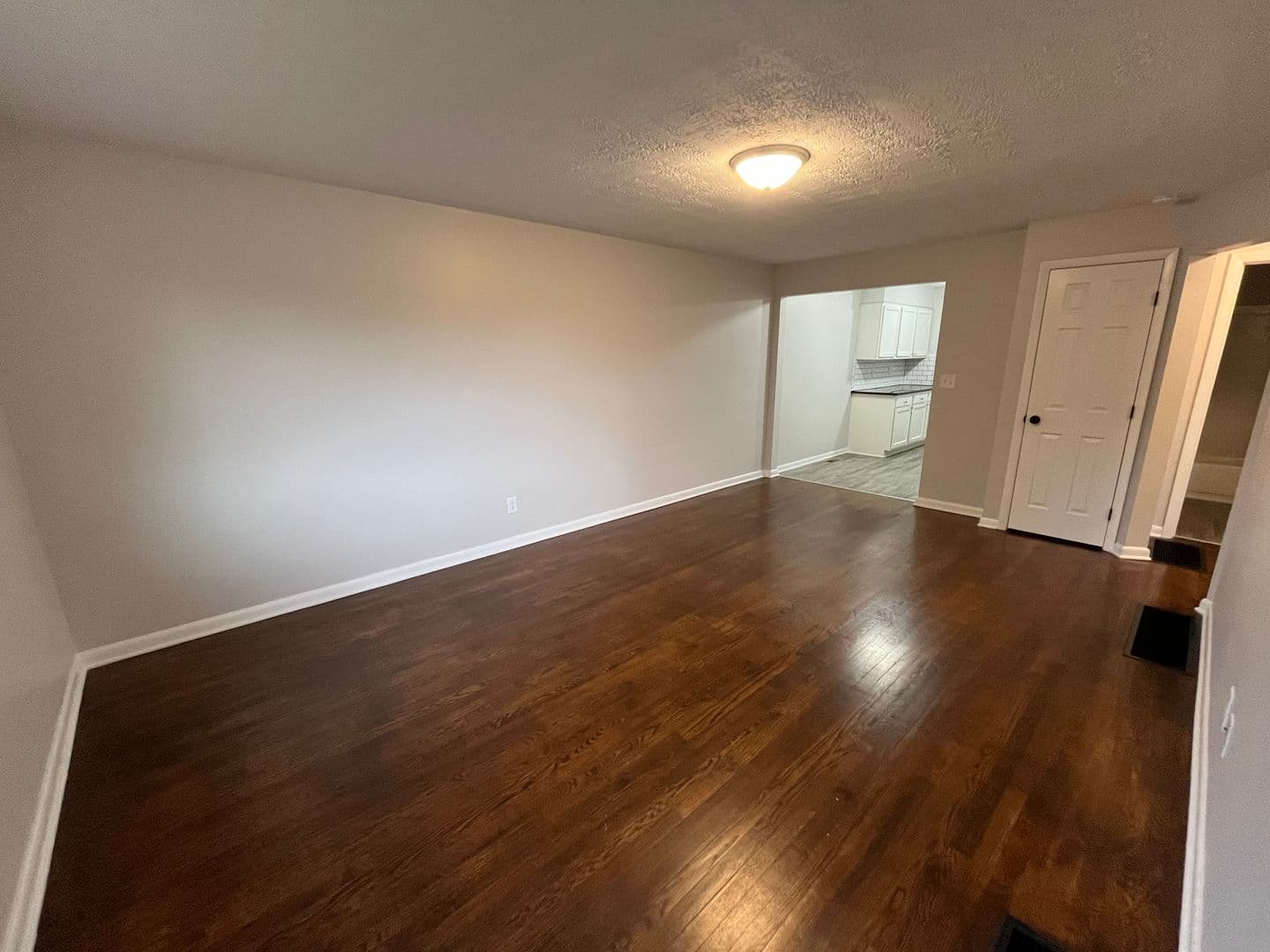 Columbus Apartment: 4964-4976 Fuller Dr.