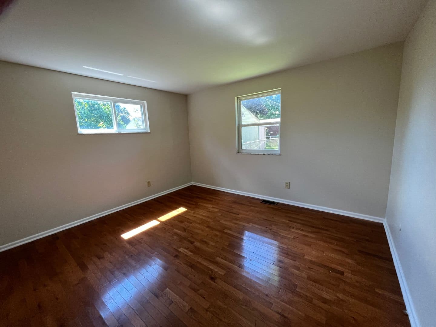 Columbus Apartment: 3601 Maize Rd.