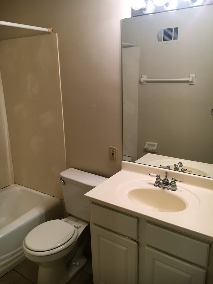 Columbus Apartment: 712-714 Riverview Dr.