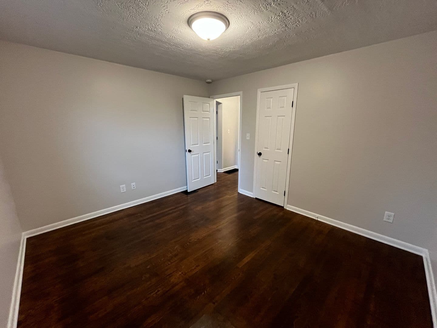 Columbus Apartment: 4964-4976 Fuller Dr.