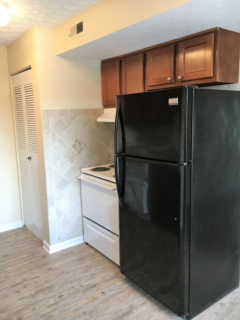Columbus Apartment: 3314-3318 N. High St.