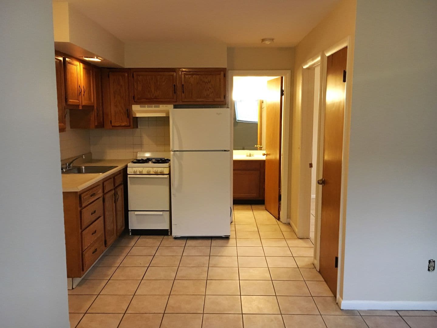 Columbus Apartment: 676 Riverview Dr.
