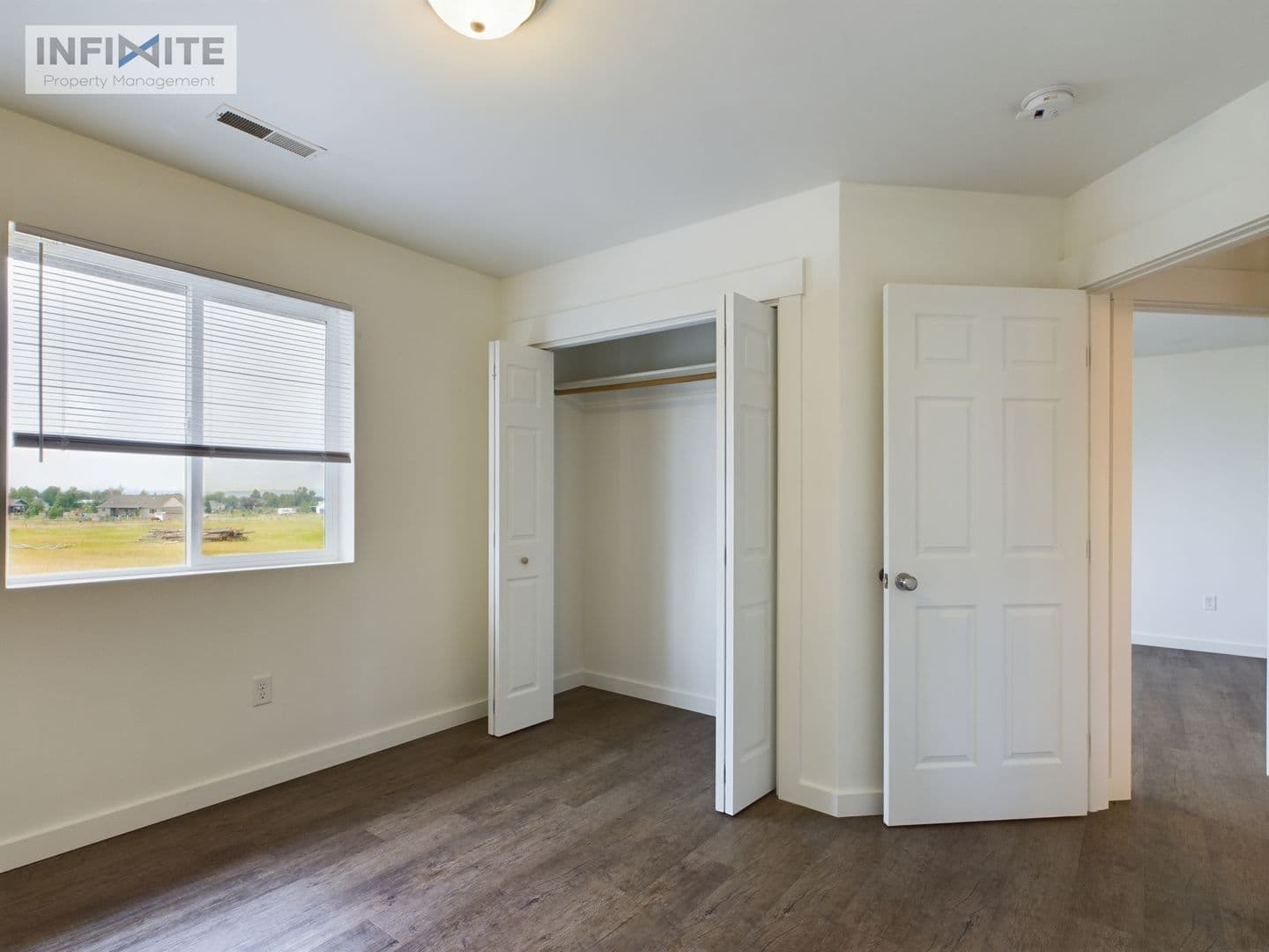 Belgrade House: 25 Crater Ridge Lane
