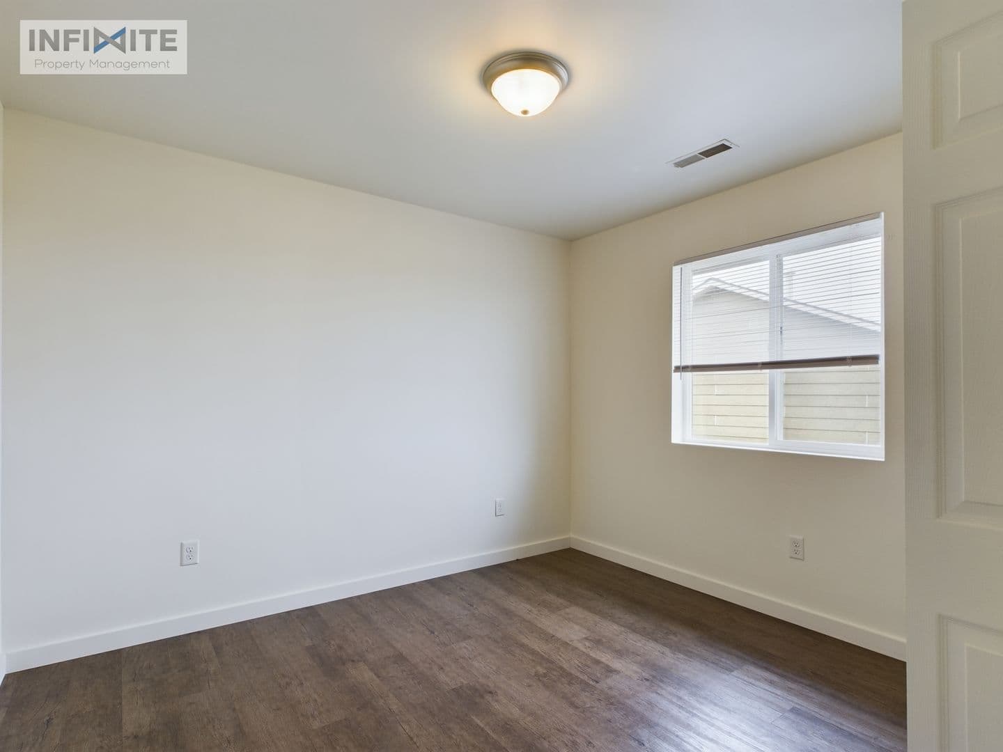 Belgrade House: 25 Crater Ridge Lane