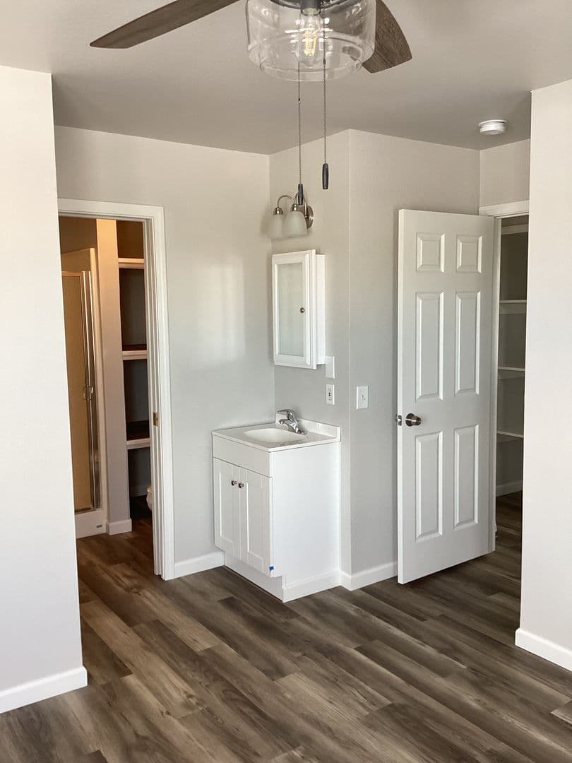 Belgrade House: 108 11th Street, Unit A