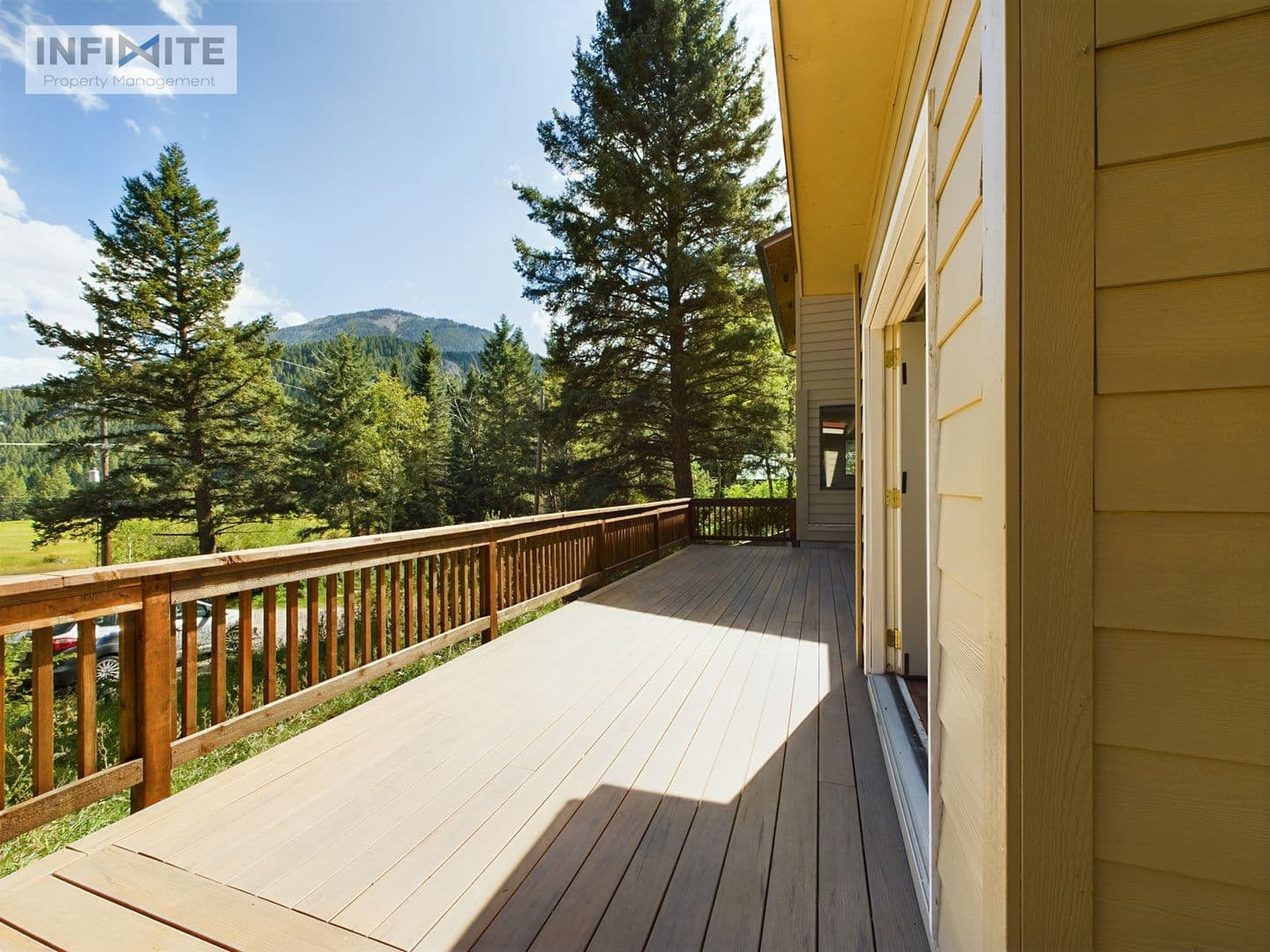 Gallatin Gateway House: 63805 Gallatin Road Unit A