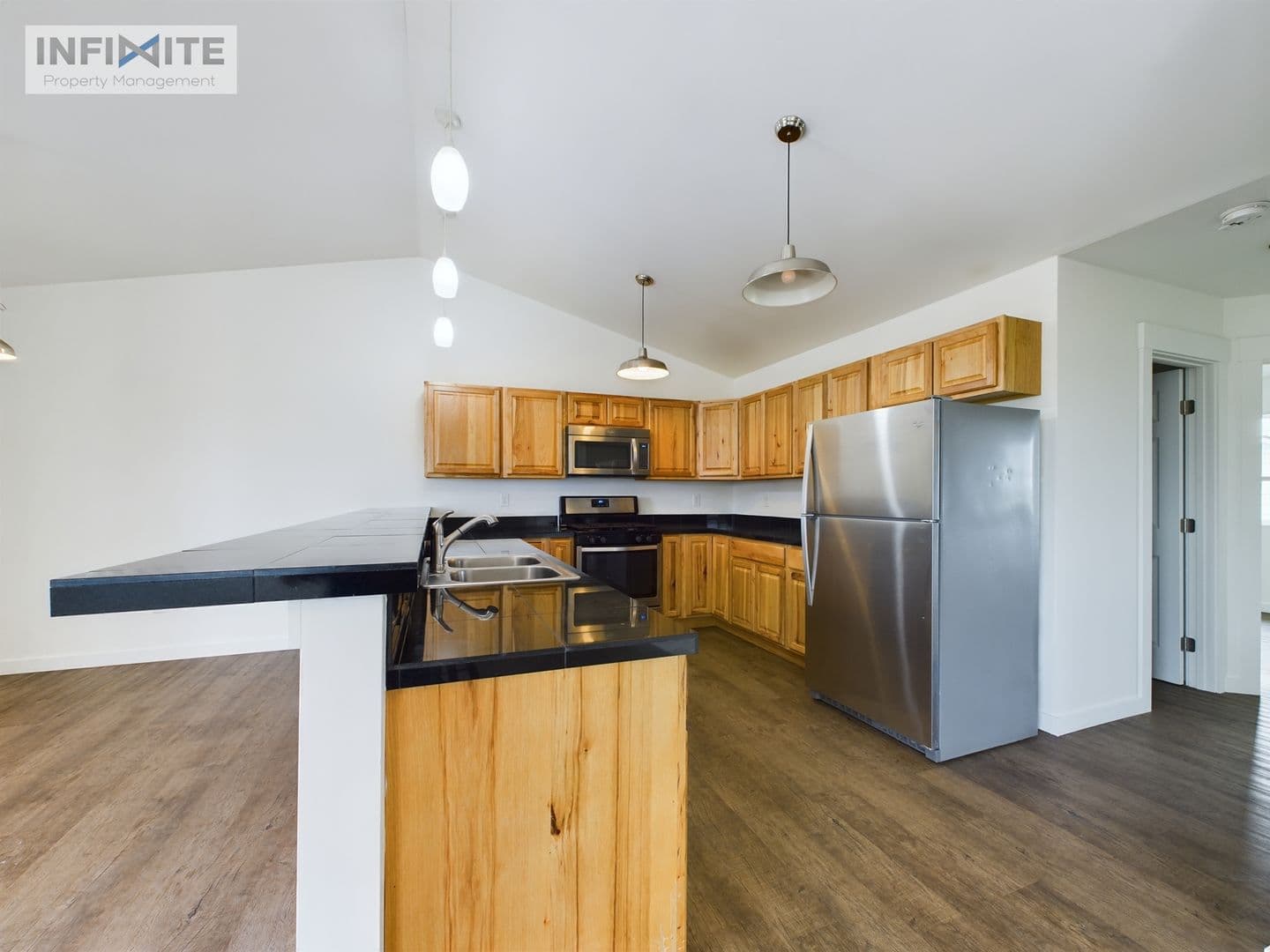 Belgrade House: 25 Crater Ridge Lane