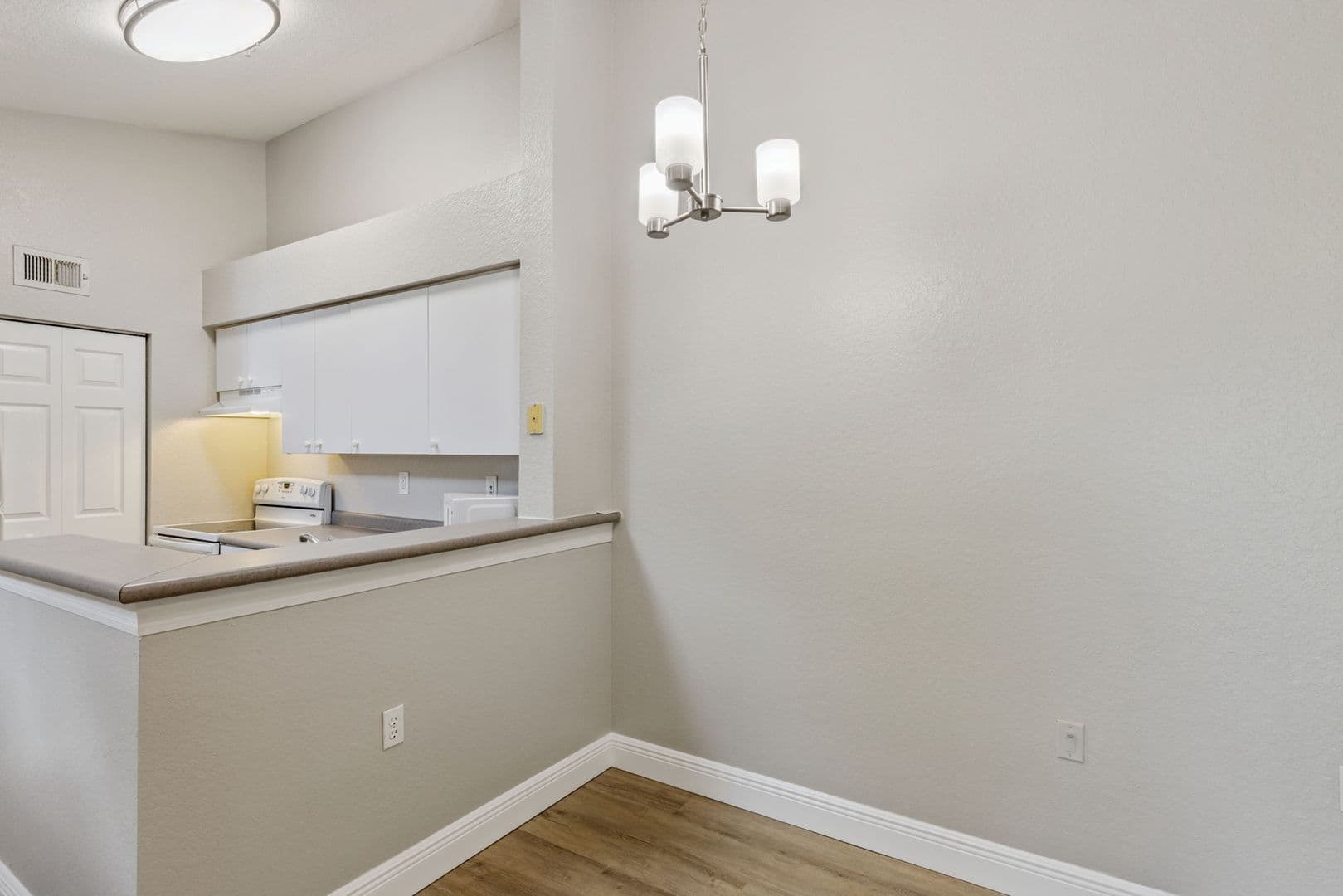 Orlando Condo: 2336 Midtown Ter #935