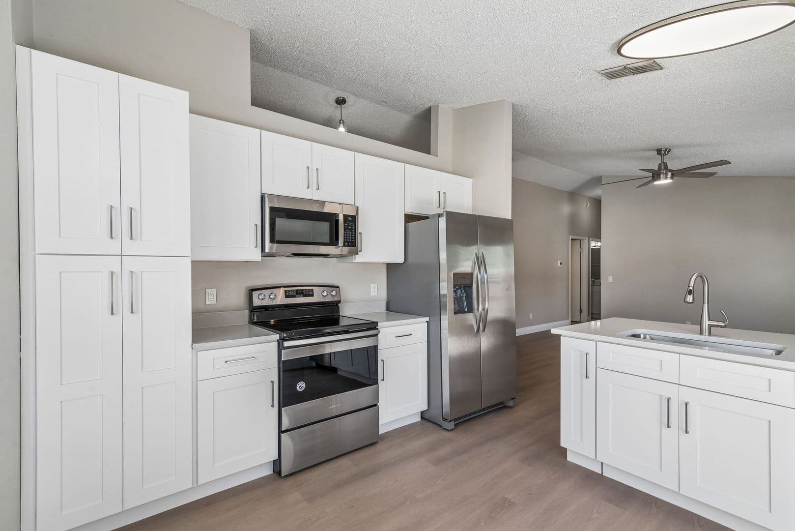 Apopka House: 316 McCoy Village Court