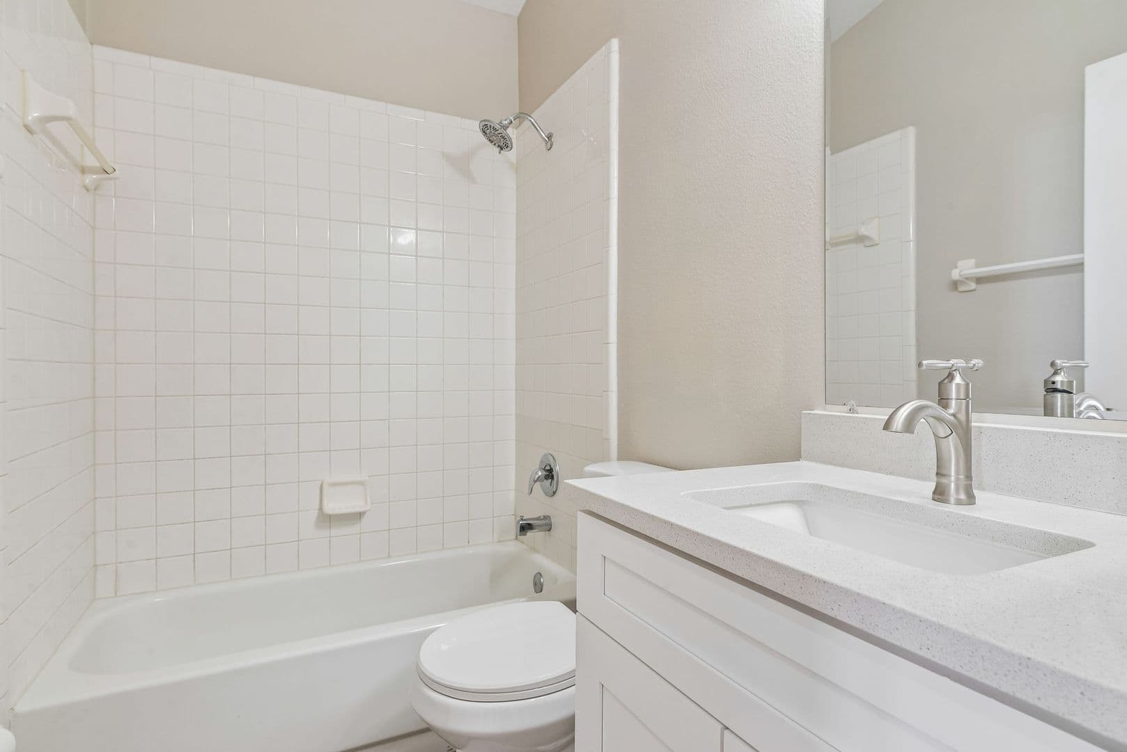 Apopka House: 316 McCoy Village Court
