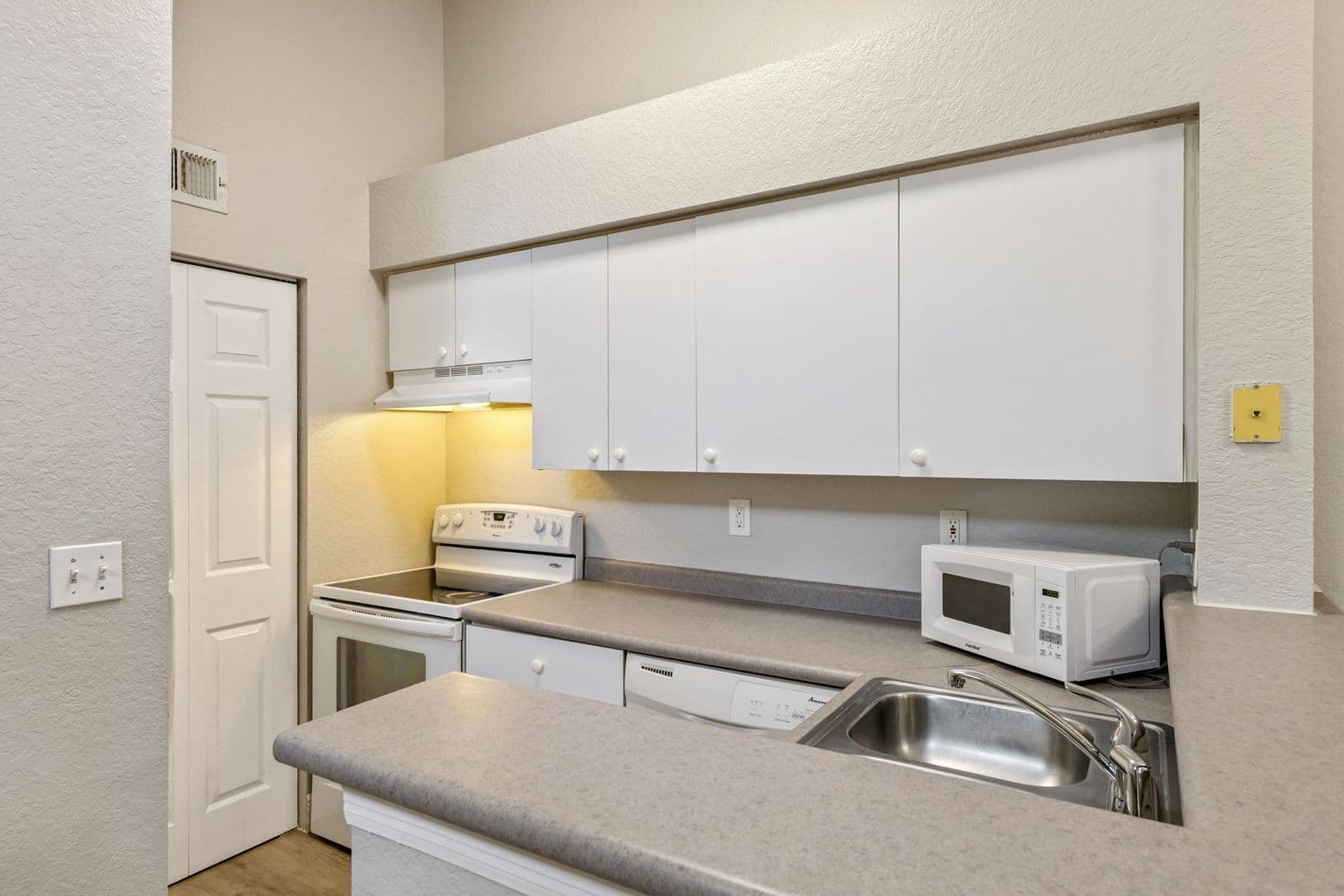 Orlando Condo: 2336 Midtown Ter #935