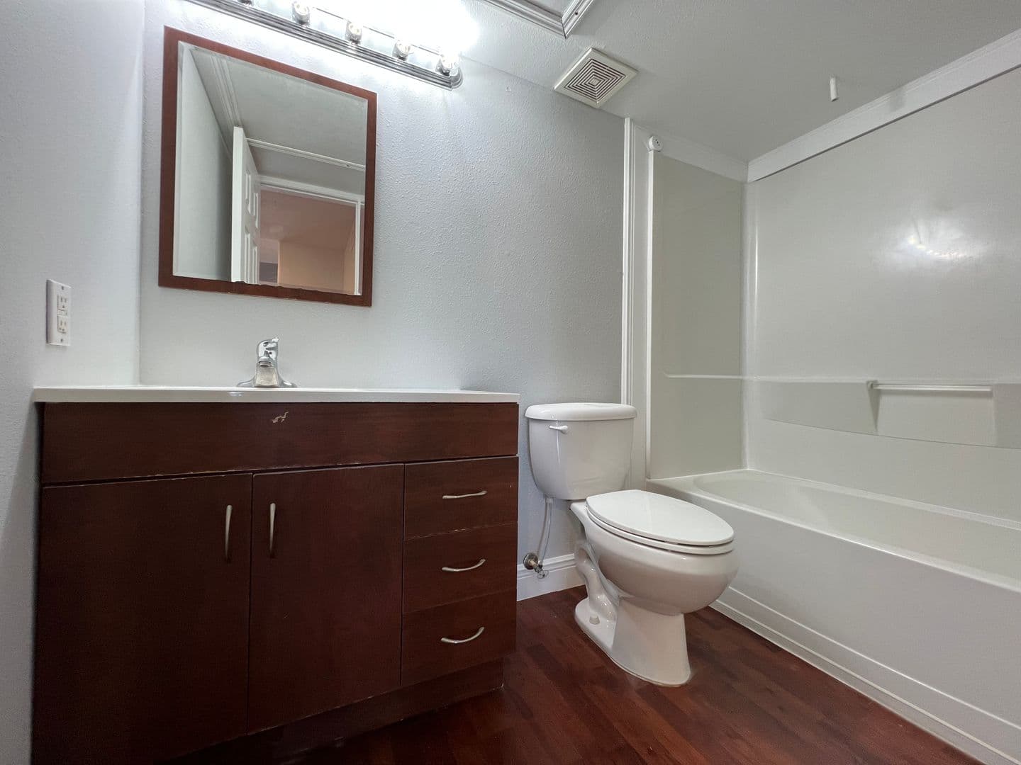 Altamonte Springs Condo: 364 Northpointe Ct #303