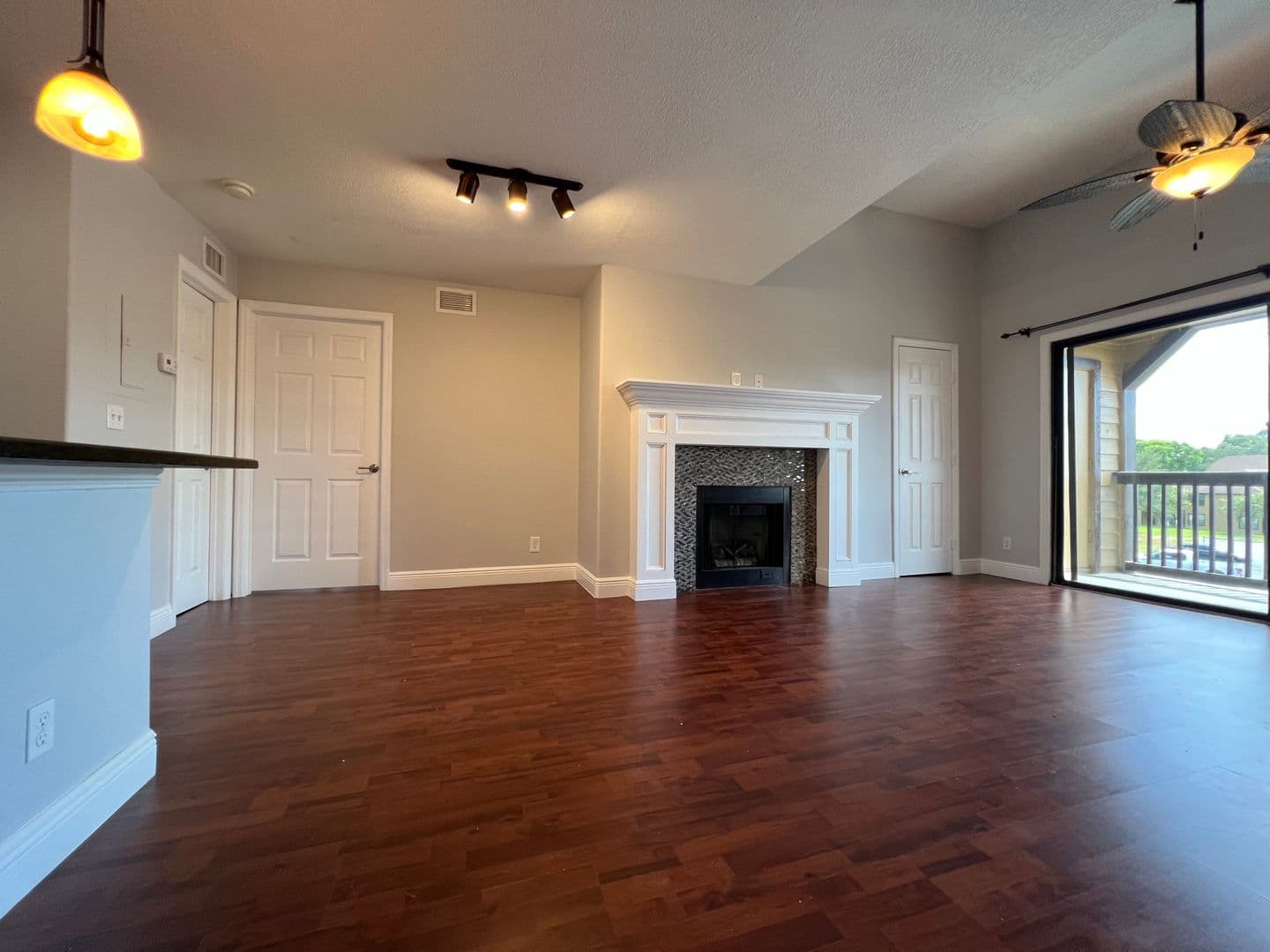 Altamonte Springs Condo: 364 Northpointe Ct #303