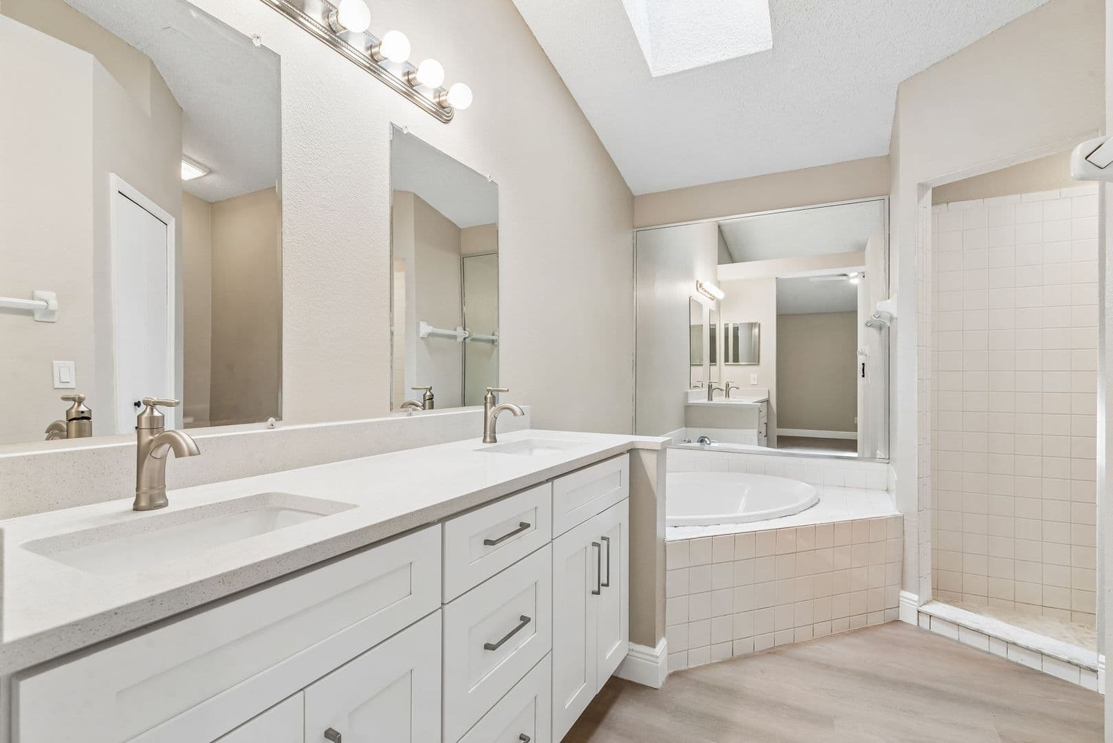 Apopka House: 316 McCoy Village Court
