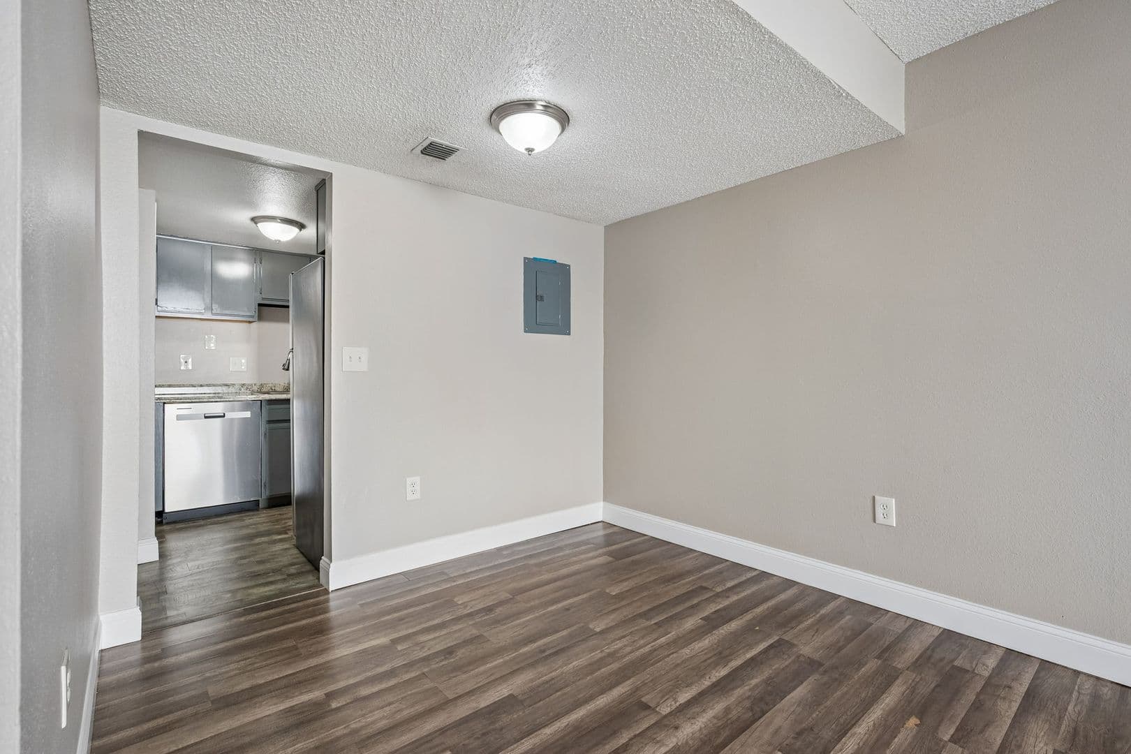 Orlando Condo: 4149 S Semoran Blvd #5