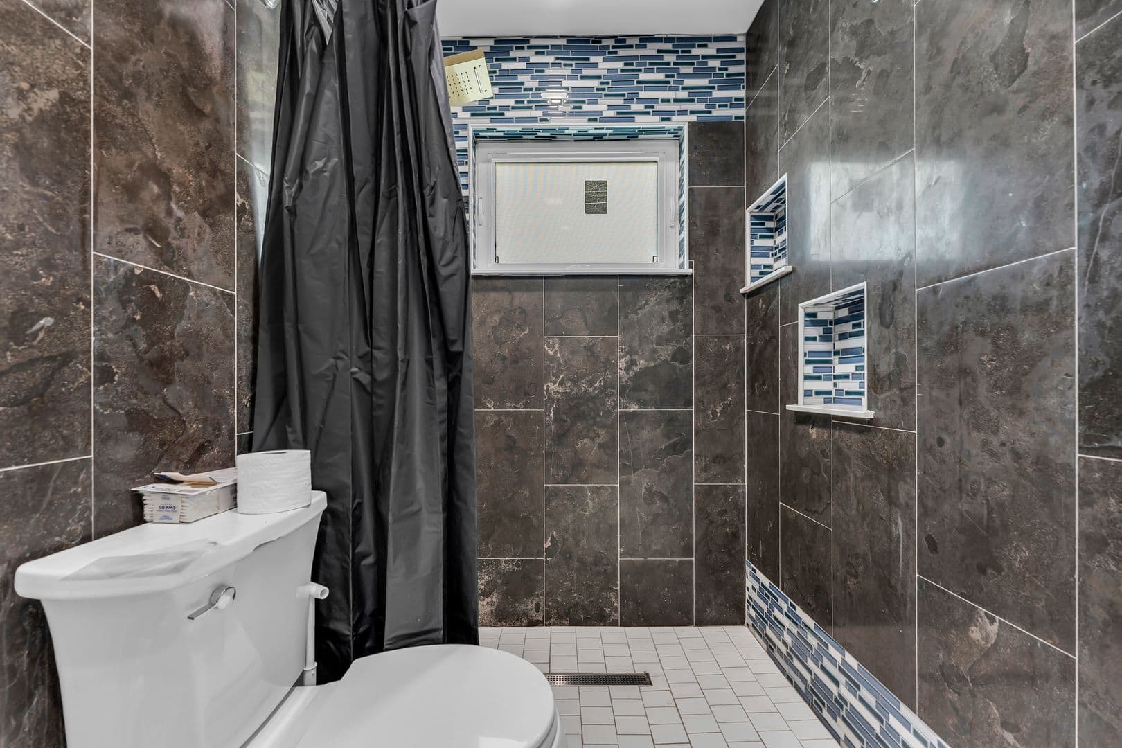 Oakland Park Apartment: 4008-4018 NW 5th Ave