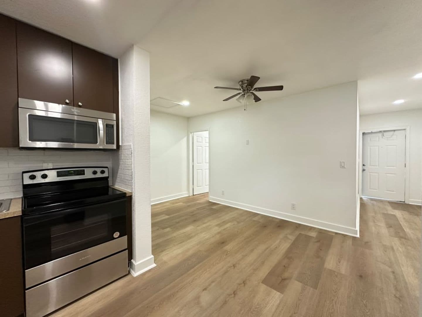 Hallandale Beach Apartment: 102-108 NW 1st Street (108 Premiere) | 112-128 NW 2nd Ave (128 Premiere)