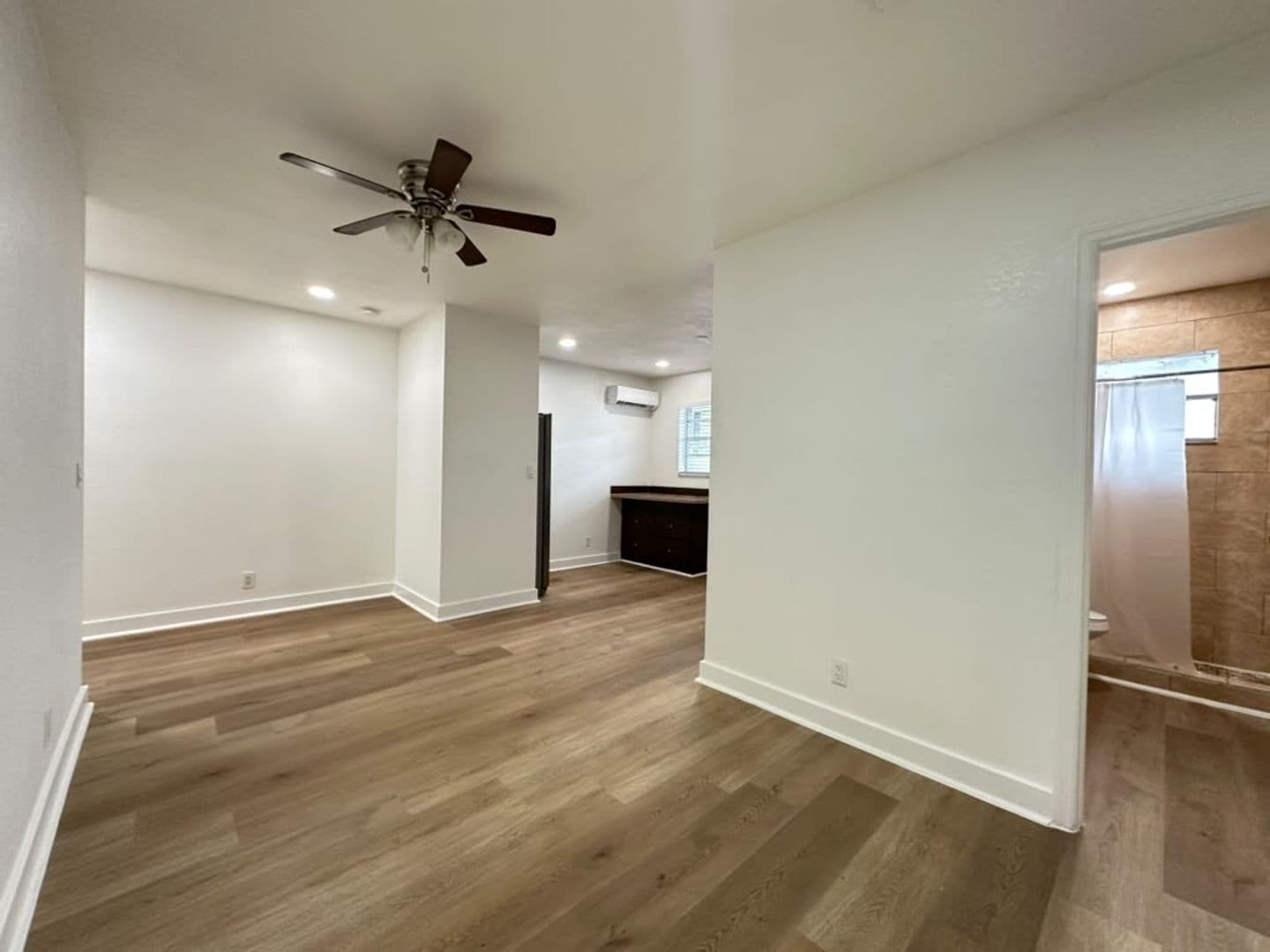 Hallandale Beach Apartment: 102-108 NW 1st Street (108 Premiere) | 112-128 NW 2nd Ave (128 Premiere)