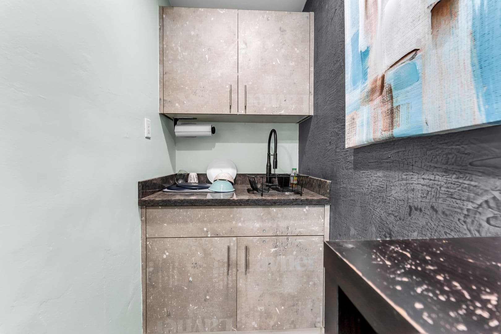 Oakland Park Apartment: 4008-4018 NW 5th Ave