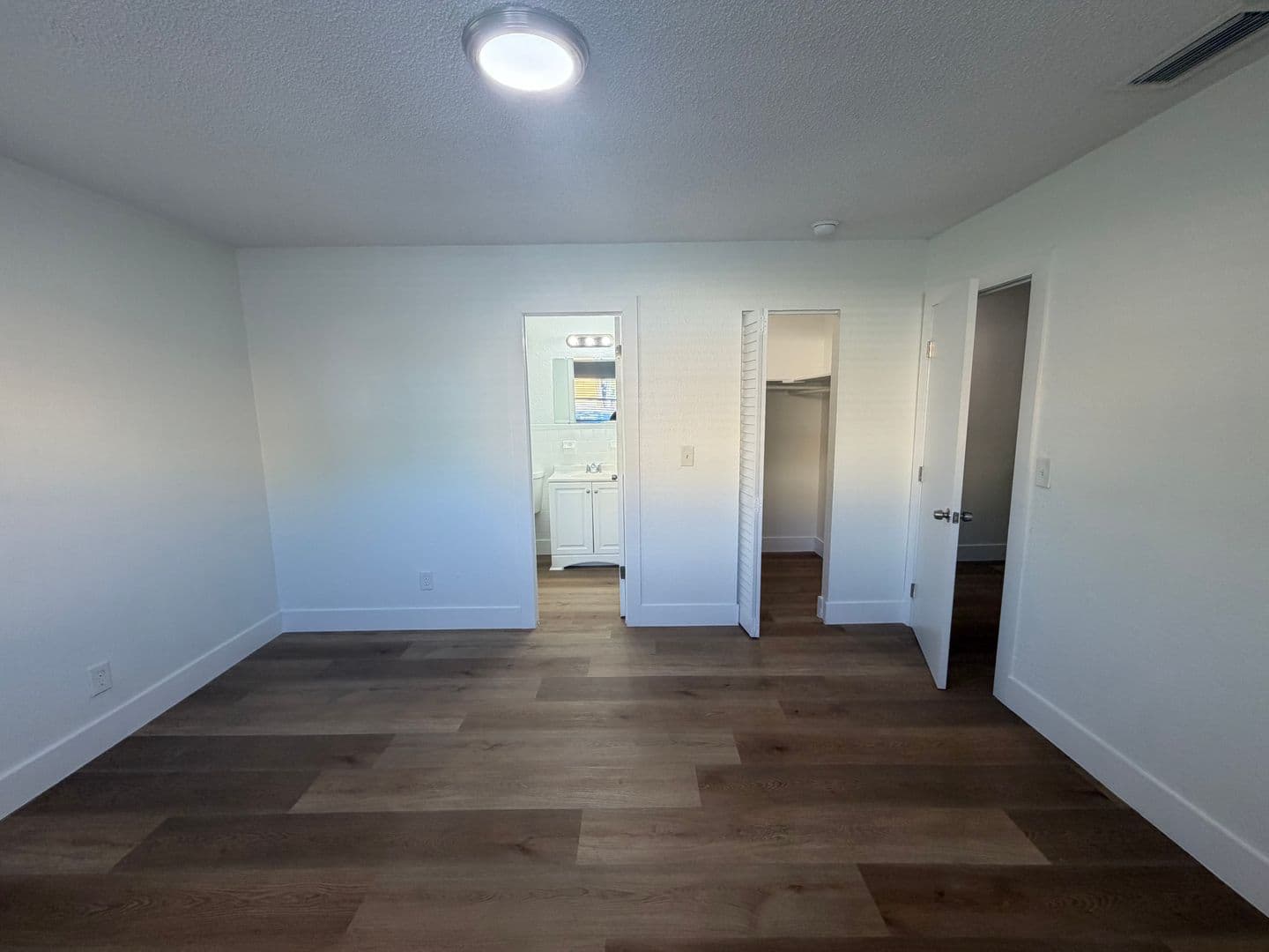 Hallandale Beach Apartment: 102-108 NW 1st Street (108 Premiere) | 112-128 NW 2nd Ave (128 Premiere)