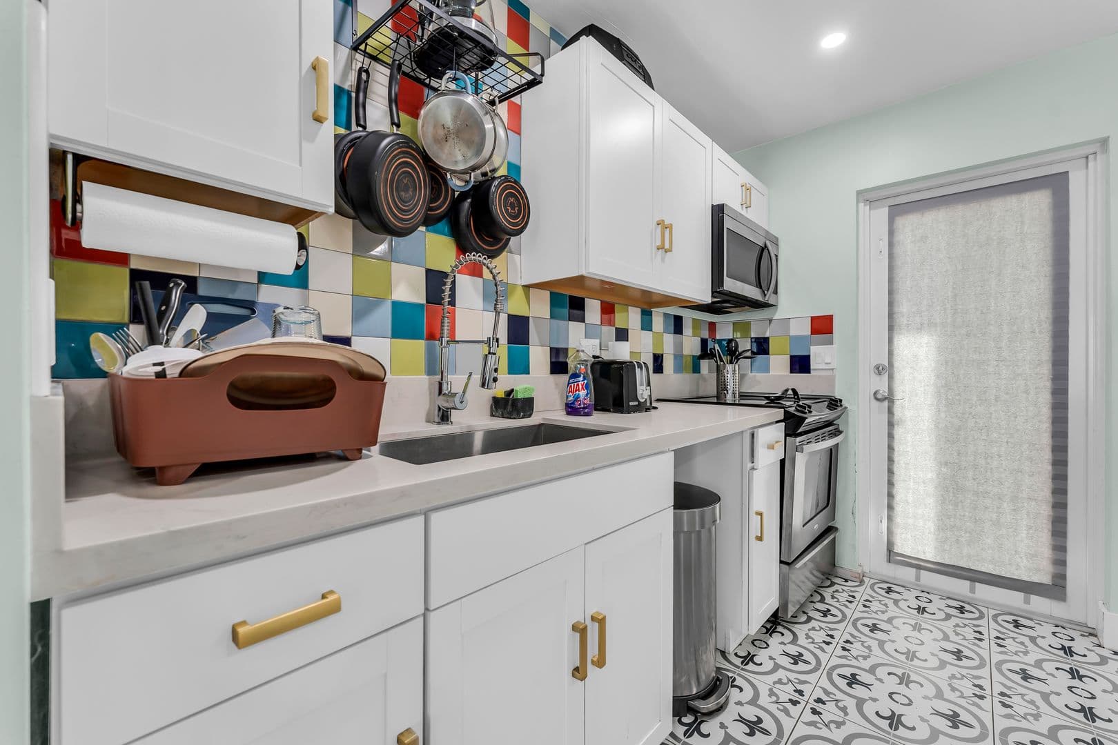 Oakland Park Apartment: 4008-4018 NW 5th Ave